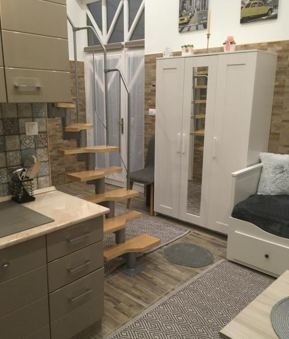 Kiskunfelegyhaza Apartment | Móra apartmanház