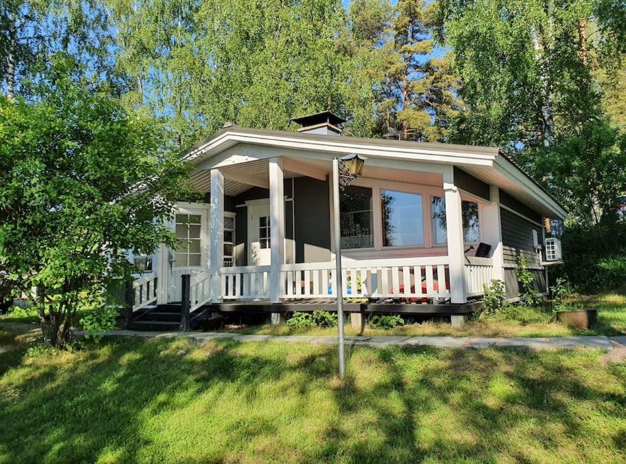 Taipalsaari Apartment | Mökki ja rantasauna Saimaan rannalla