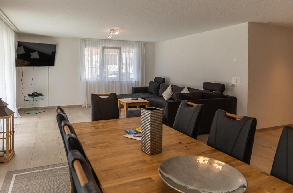 Wilderswil Apartment | Mönch Apartment - Aare Jungfrau AG