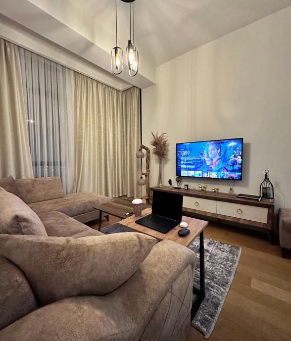 Bagcilar Apartment | Mükemmel konumda ultra lüks mobilyalı daire