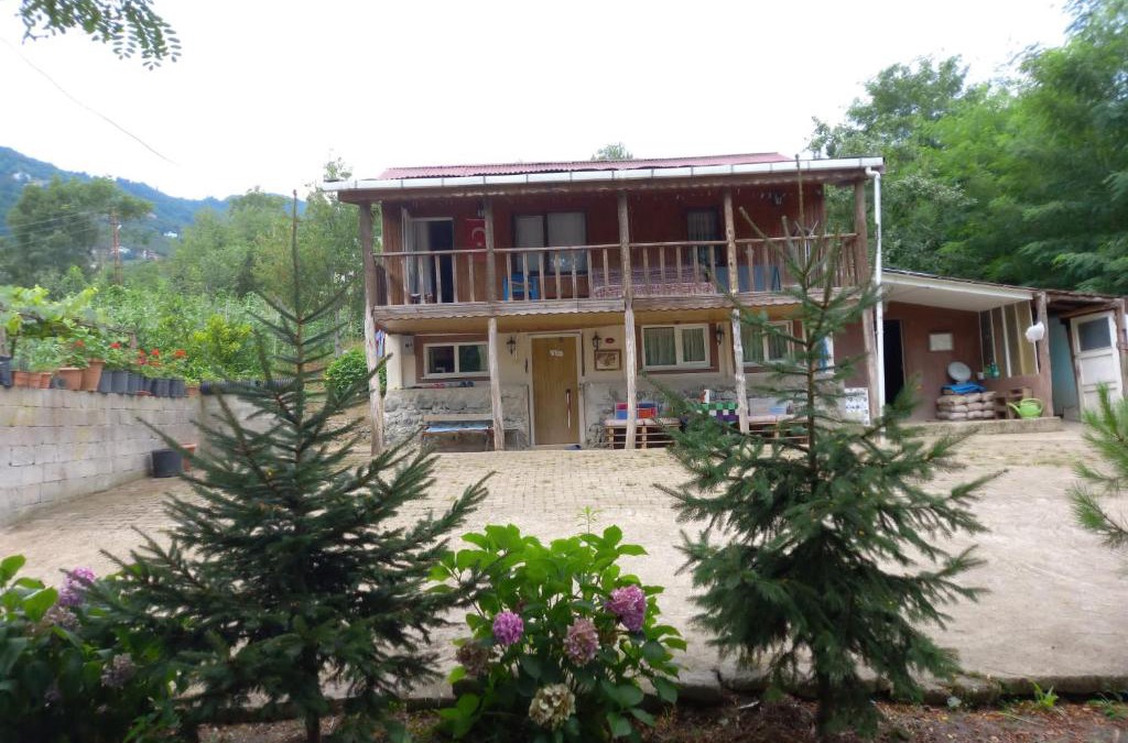 Akcaabat Ski Chalet | Müstakil bağ evi Trabzon derecik sera gölün den 7 km uzakta