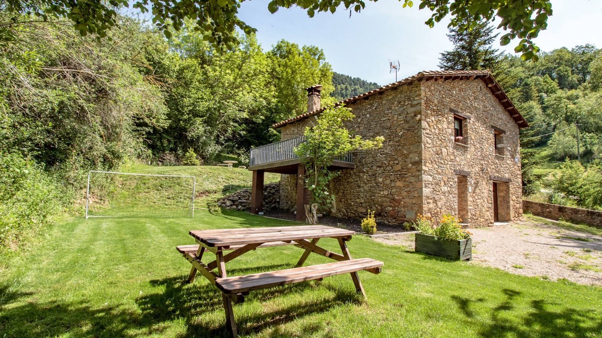 Vallfogona House | M de Puigsec – Charming stone cottage
