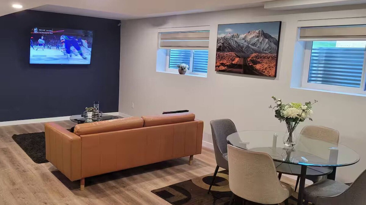 Winnipeg Apartment | M & U Guest Suite I