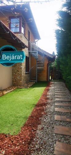 Pusztavacs Apartment | M3 Green Oasis Mogyoród