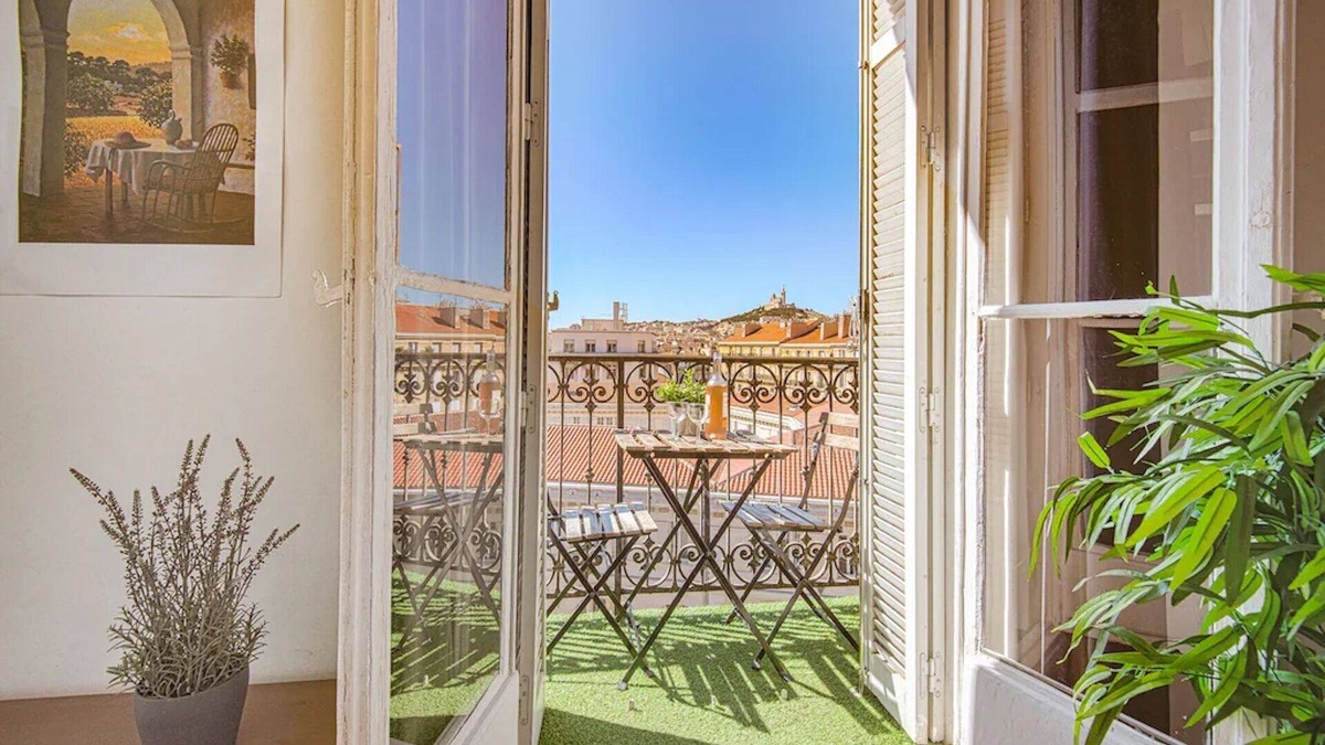 Les Grands Carmes Apartment | Maï Homes - Le Belle Vue