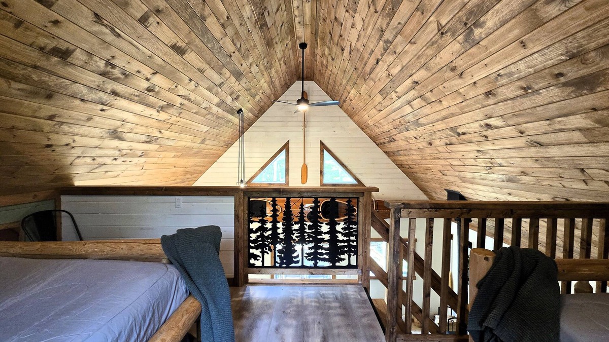 Algoma District House | "Ma Cabine" - Quiet Retreat along the River