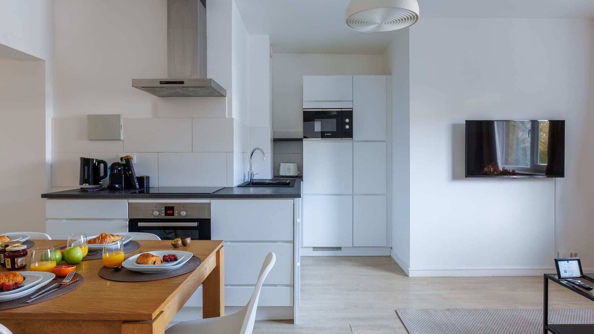 Wijk van de Squares Apartment | MA - Charlemagne I - Two Bedroom Apartment, Sleeps 6