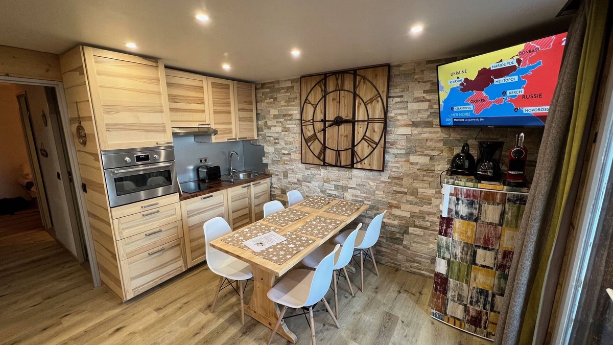 Eclose-Ouest Apartment | ⛷Ma toute belle pépite, Pied des pistes, Piscine&Sauna, golf, résidence 4*