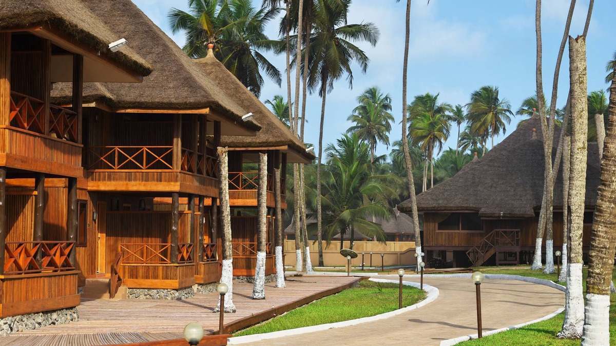 Bakanta Resort | Maaha Beach Resort