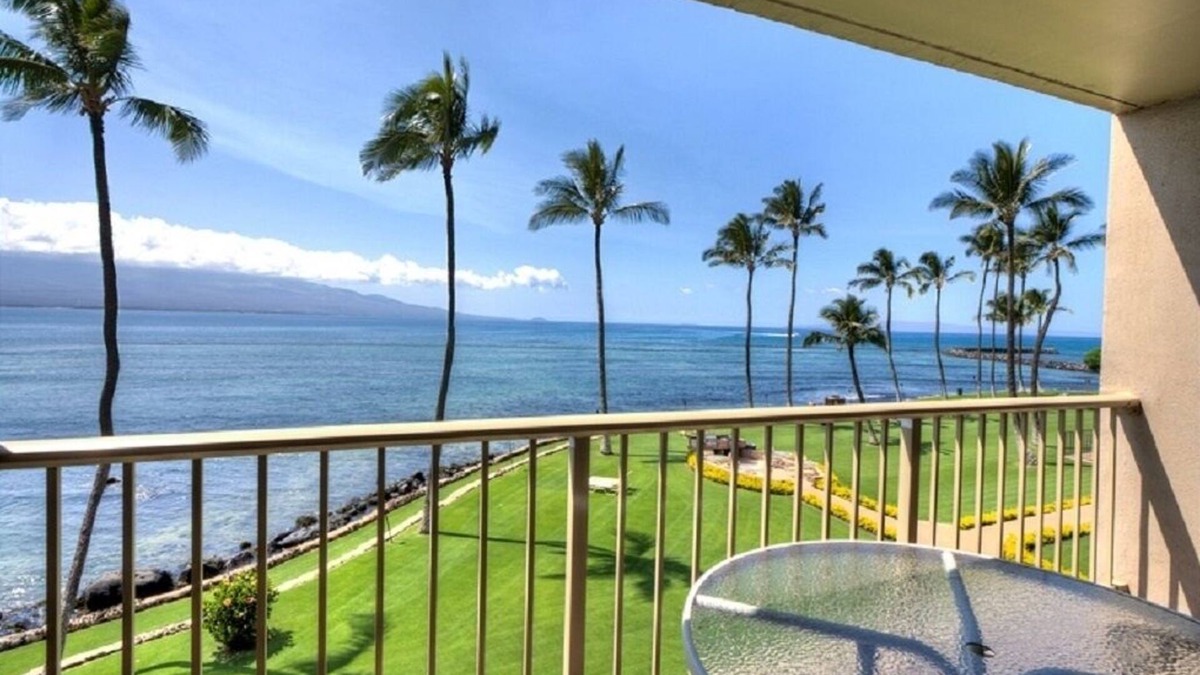 Maalaea Condo | Maalaea Kai 316 1 Bedroom Condo by RedAwning