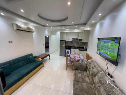 Al-Muntazah Apartment | Maamoura Beach 2