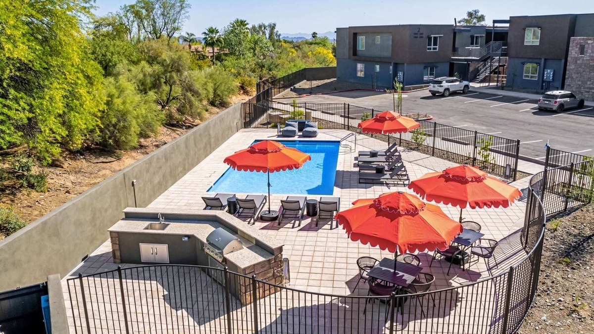 North Scottsdale Condo | Macallister 2008|Heated Pool|Close 2 Golf|BBQ|View