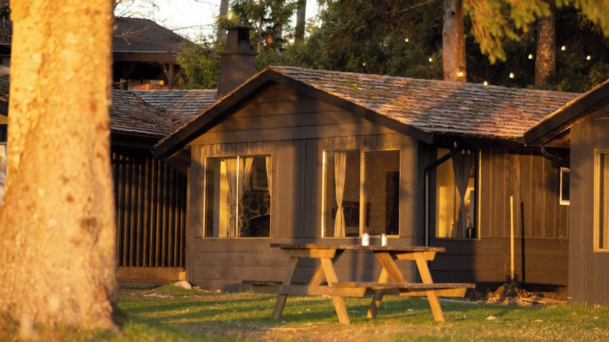 Tofino Cabin | Mackenzie Beach Resort