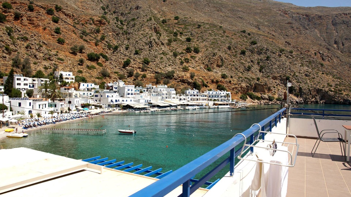 Loutro House | Madares Hotel