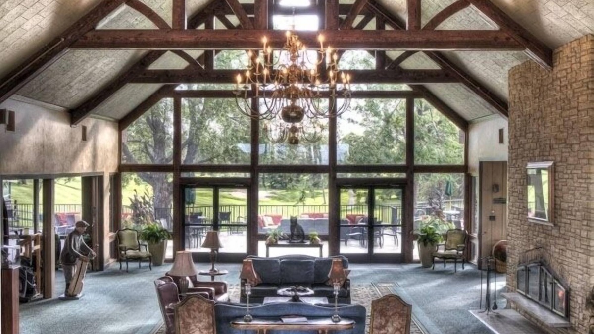 East Gull Lake Resort | Maddens On Gull Lake