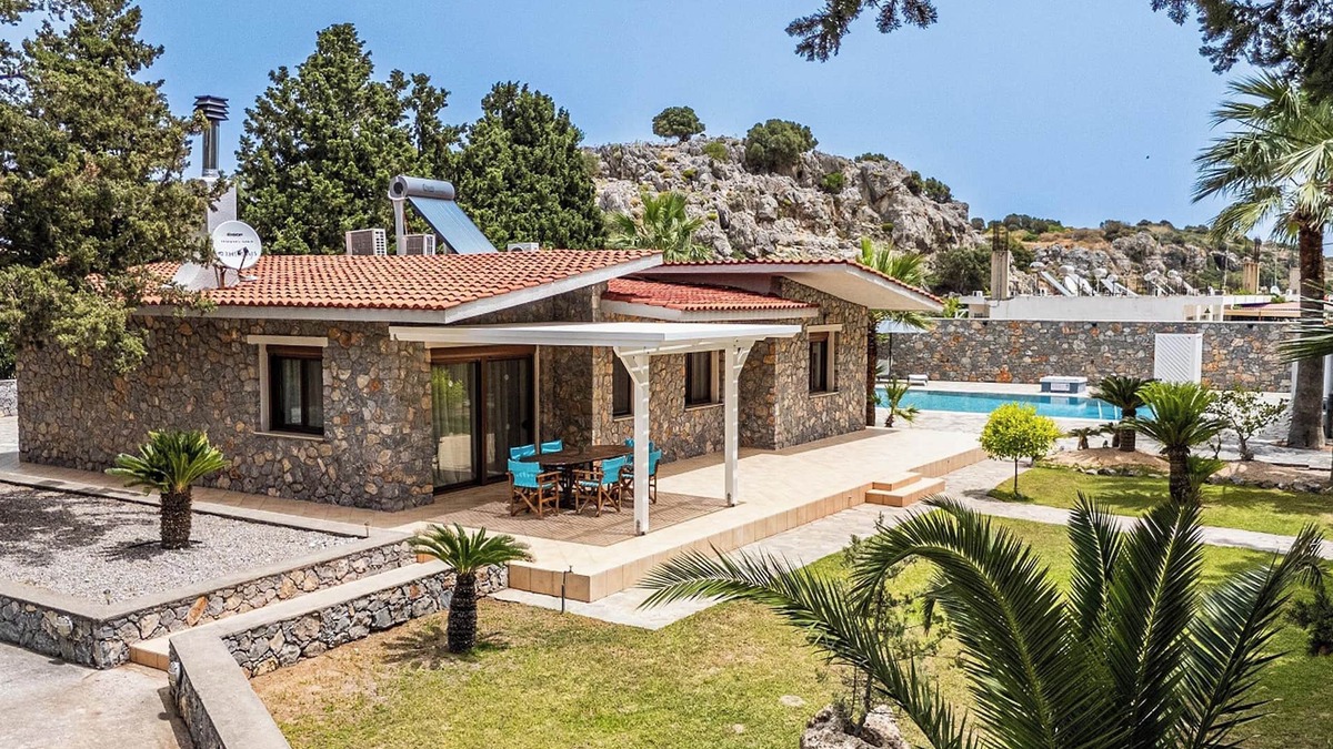 Kolymbia Villa | Madia Villa with private pool and outdoor jacuzzi
