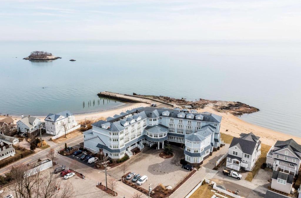 Madison Center Hotel | Madison Beach Hotel, Curio Collection by Hilton