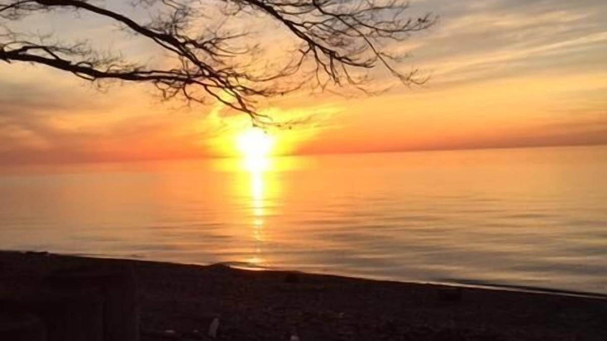 Arcole Estates House | Madison On The Lake Home with a View of Lake Erie One House from Arcola Beach