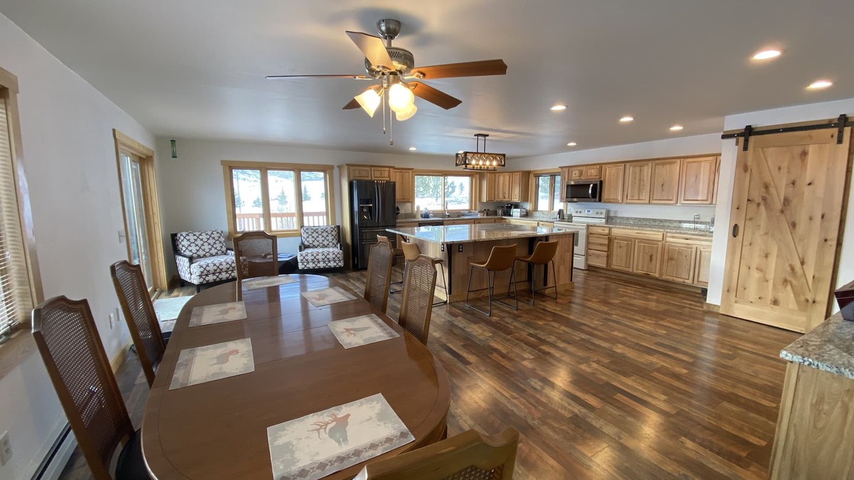 North Meadow Creek House | Madison Valley View-Ideal Kitchen-Pet Friendly