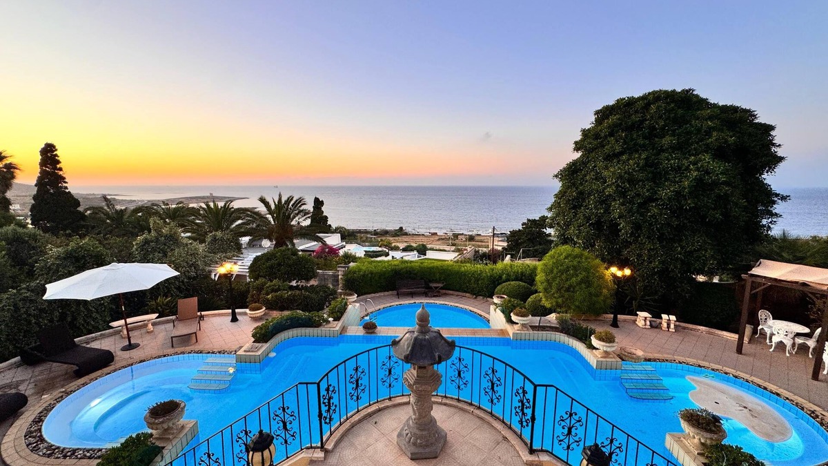 Bahar ic-Caghaq Villa | Madliena Hills Mansion