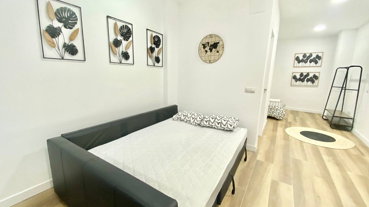Moscardo Apartment | Madrid Rio Amparo Usera