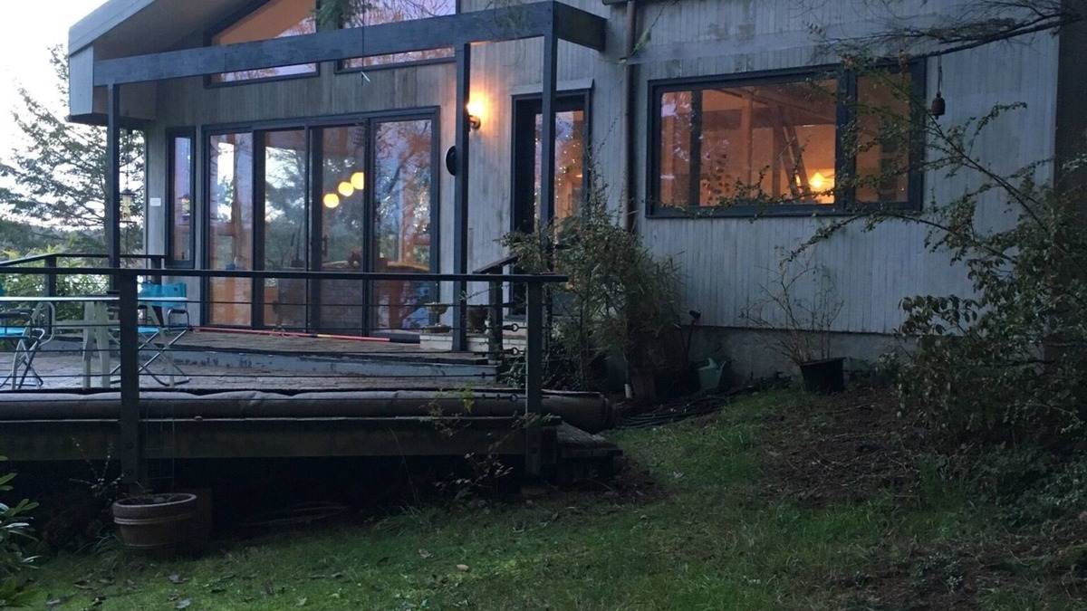 Anderson Island House | Madrone beach house on Anderson Island