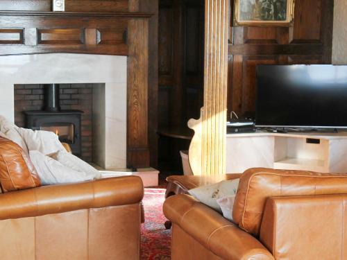 Llanelli House | Maes Y Wawr