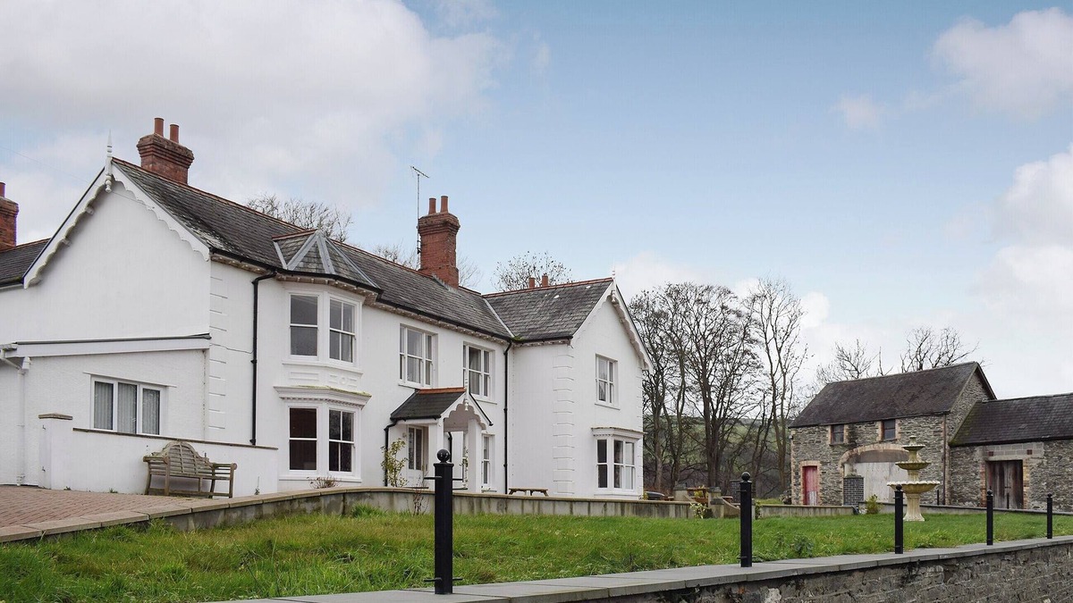 Capel Bangor Cottage | Maesbangor Farmhouse