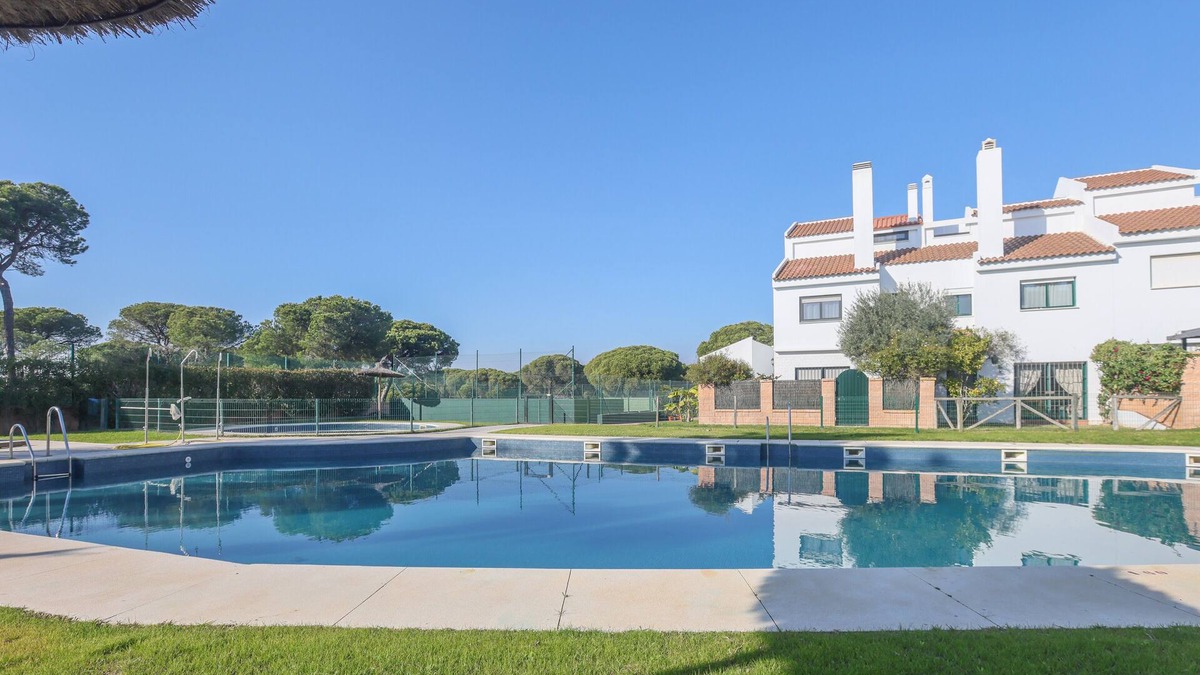 Nuevo Portil House | MAGALLANES - Wonderful house with shared pool free WiFi