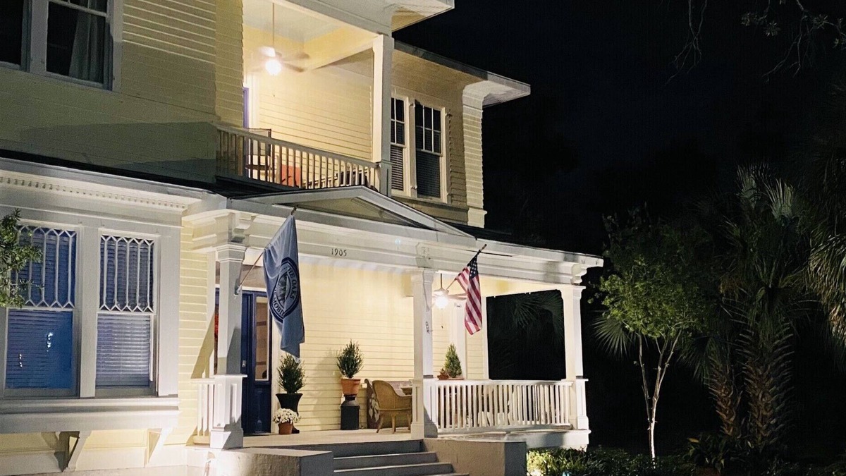 Mobile House | Magdalene Oaks on Government