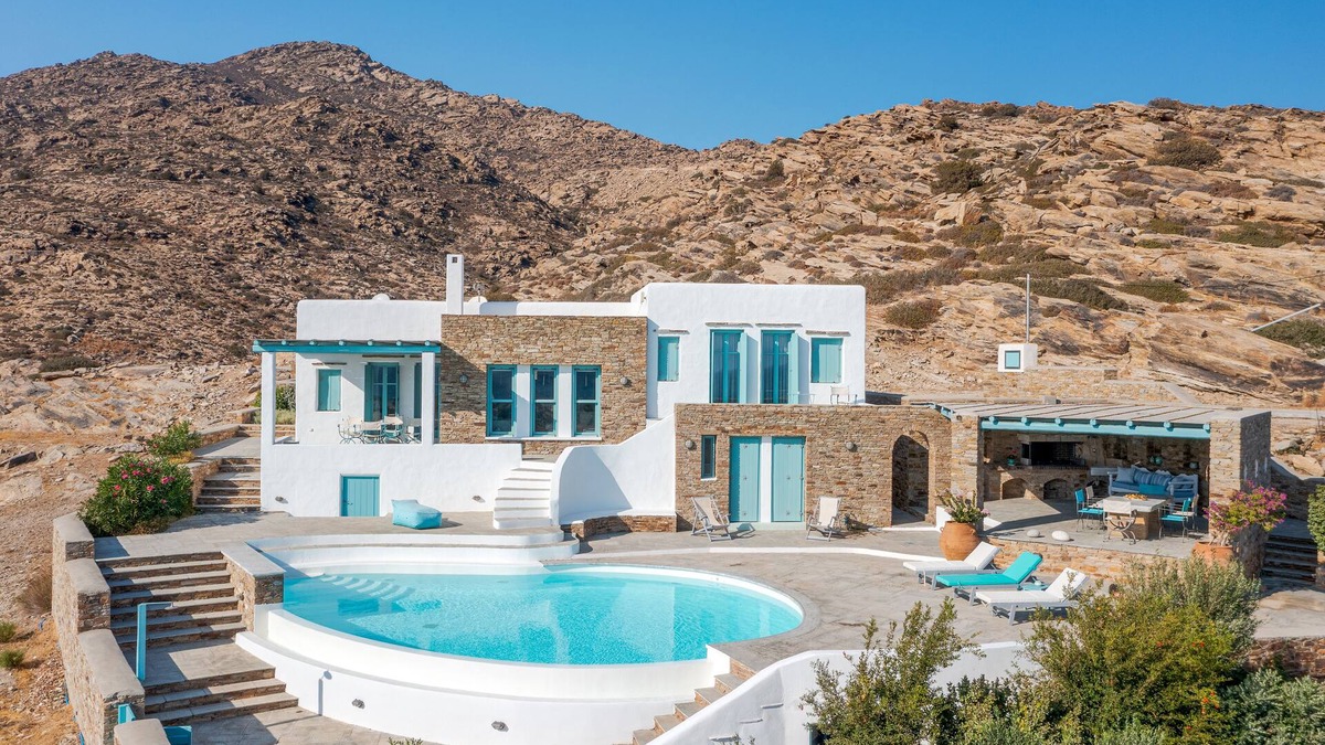 Magganari Villa | Magganari View Villa - Discover Ultimate Summer Happiness!
