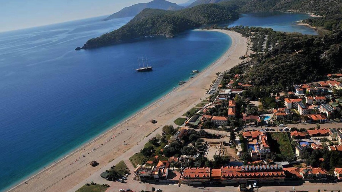 Oludeniz City Center Hotel | Magic Tulip Beach Hotel