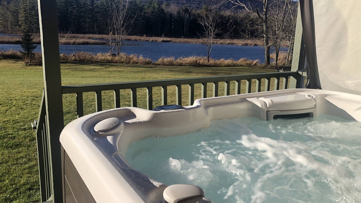 Danby House | Magic Wonderland in Green Mtns