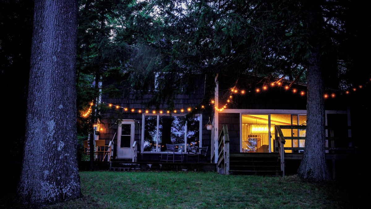 Kendall House | Magical Lake House Near Saugatuck & South Haven