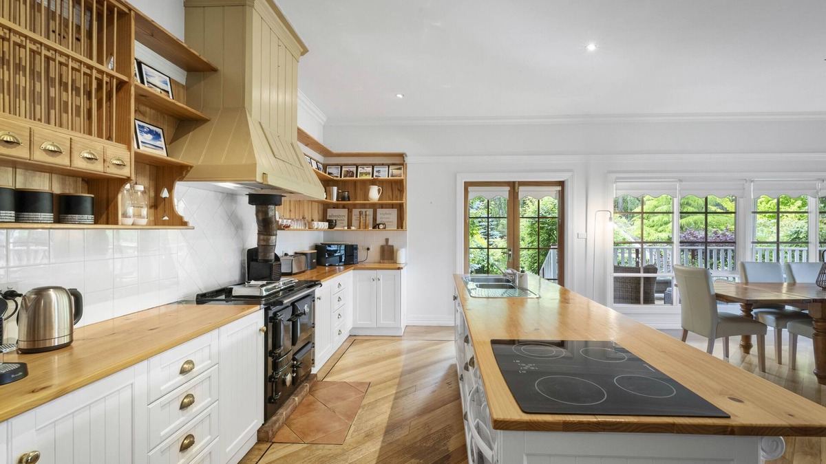 Lucaston House | Magical Lucindale - 4 Bedroom House