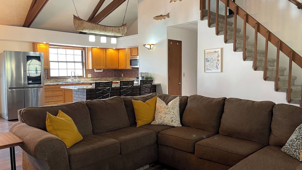 Timberline Cabin | Magical Montainbrook in Old Timberline - Ski, Hike, Golf, and More!