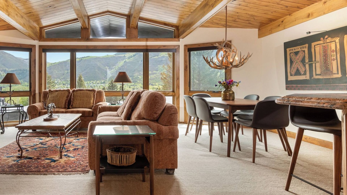 Aspen Condo | Magical mountain escape tucked on the slopes of Aspen Mtn. pool/parking/wifi