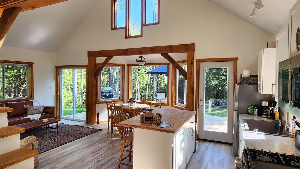 Newfane House | Magical Retreat Cottage - Brilliant Autumn Colors and Waterfalls Vermont Getaway