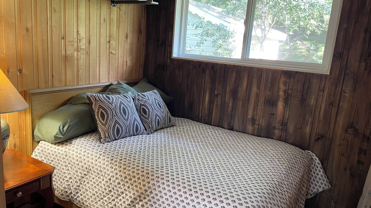 Regina Beach Cabin | Magical times at Regina Beach!n2 self contained units in the one cabin.