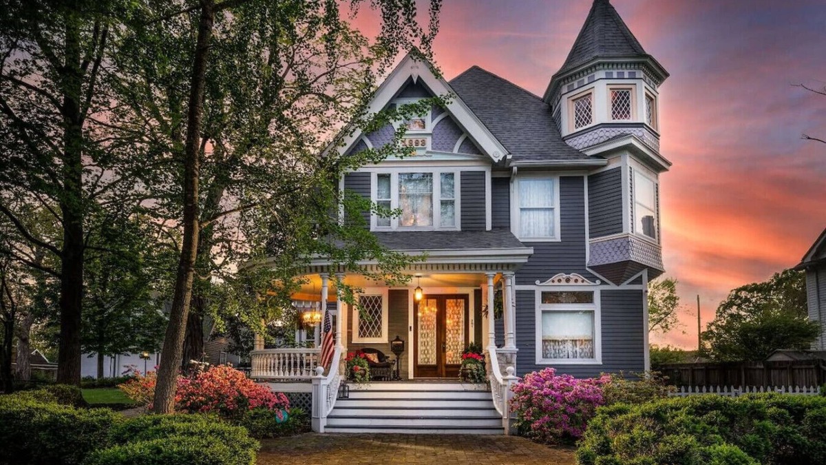 Anna Apartment | Magical Victorian near hiking/wine trail