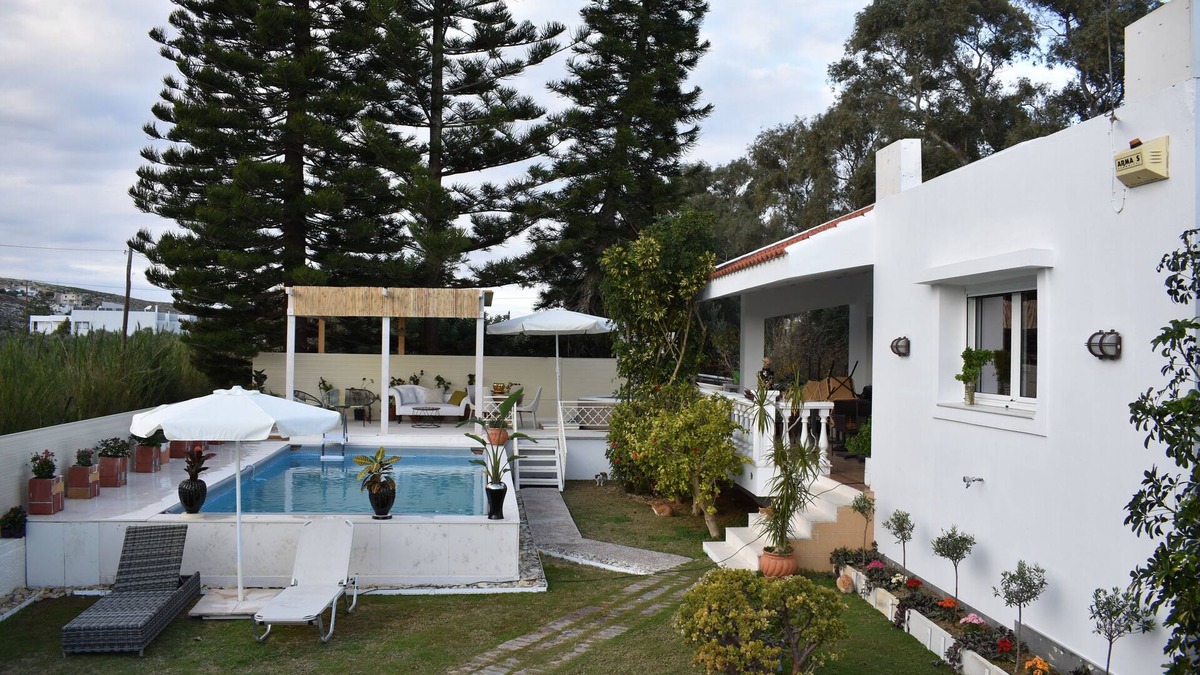 Karteros Villa | Magical Villa Karteros, near the beach