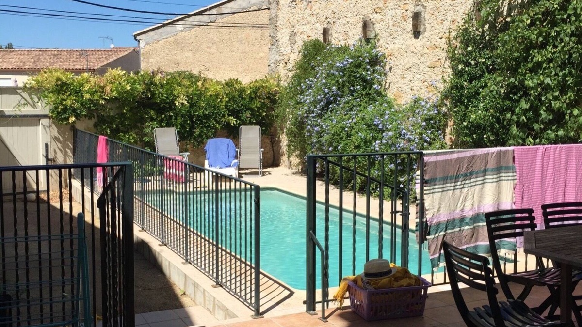 Saint-Genies-de-Fontedit House | Magnificent Large Family Home with Pool