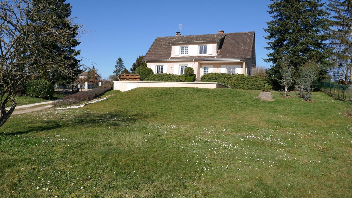 La Chapelle-de-Guinchay Villa | Magnificent Villa in the heart of Beaujolais