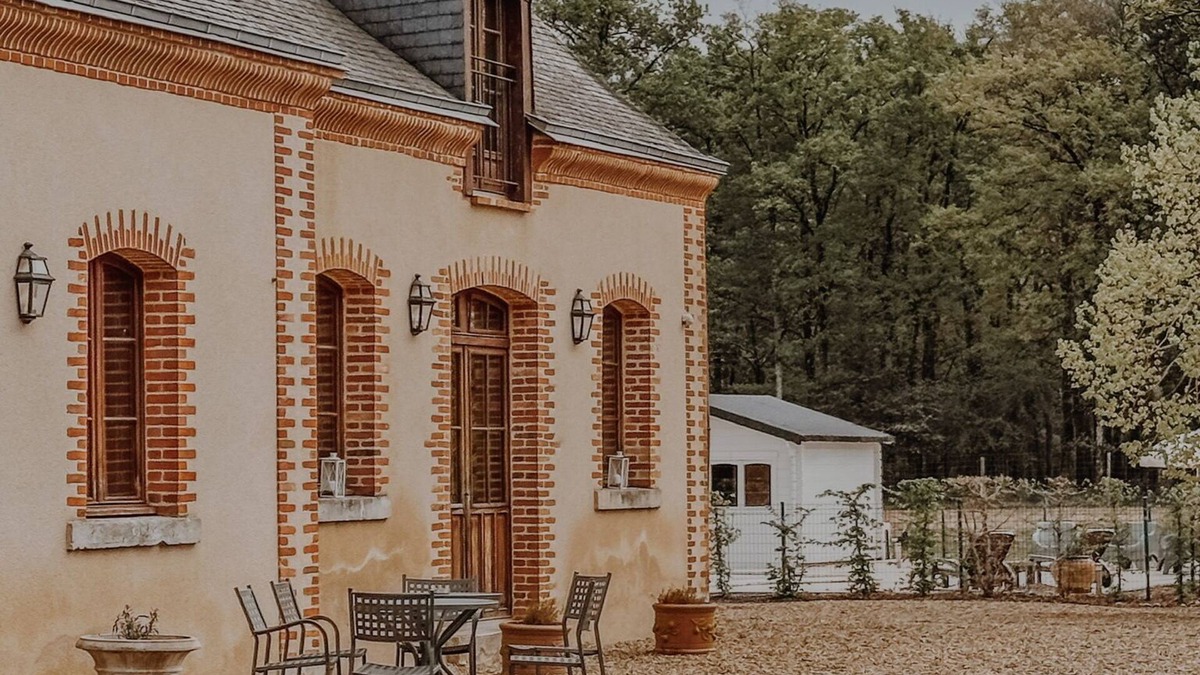 Saint-Etienne-de-Chigny Cottage | Magnificent 3* with swimming pool and tennis court - Private estate in Touraine