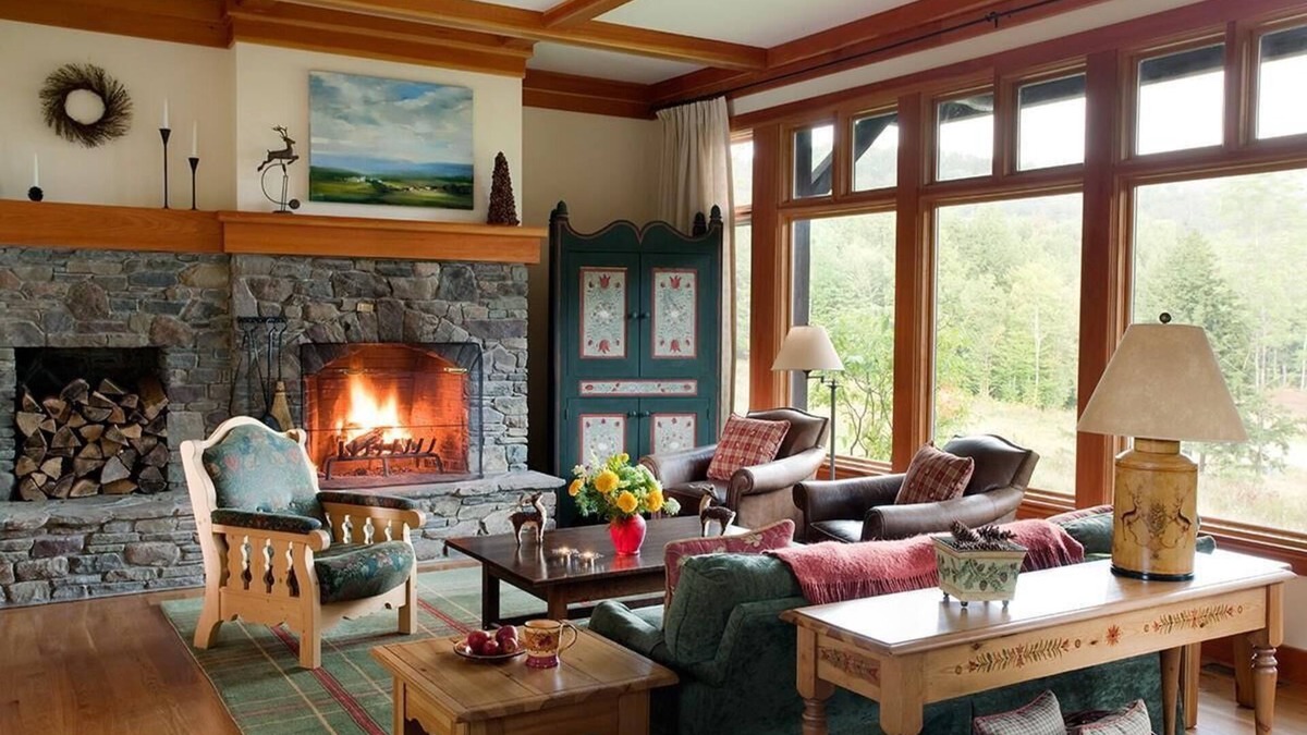 Moscow Resort | Magnificent 2 story/3 bedroom Villa in Stowe, VT on Trapp property. Sleeps 6-8
