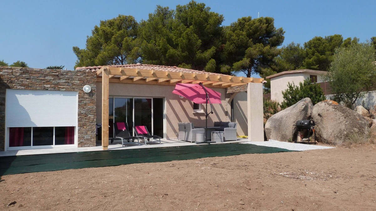 Marine de Saint Ambroggio House | MAGNIFICENT 3 BEDROOM HOUSE WITH SEA AND MOUNTAIN VIEW