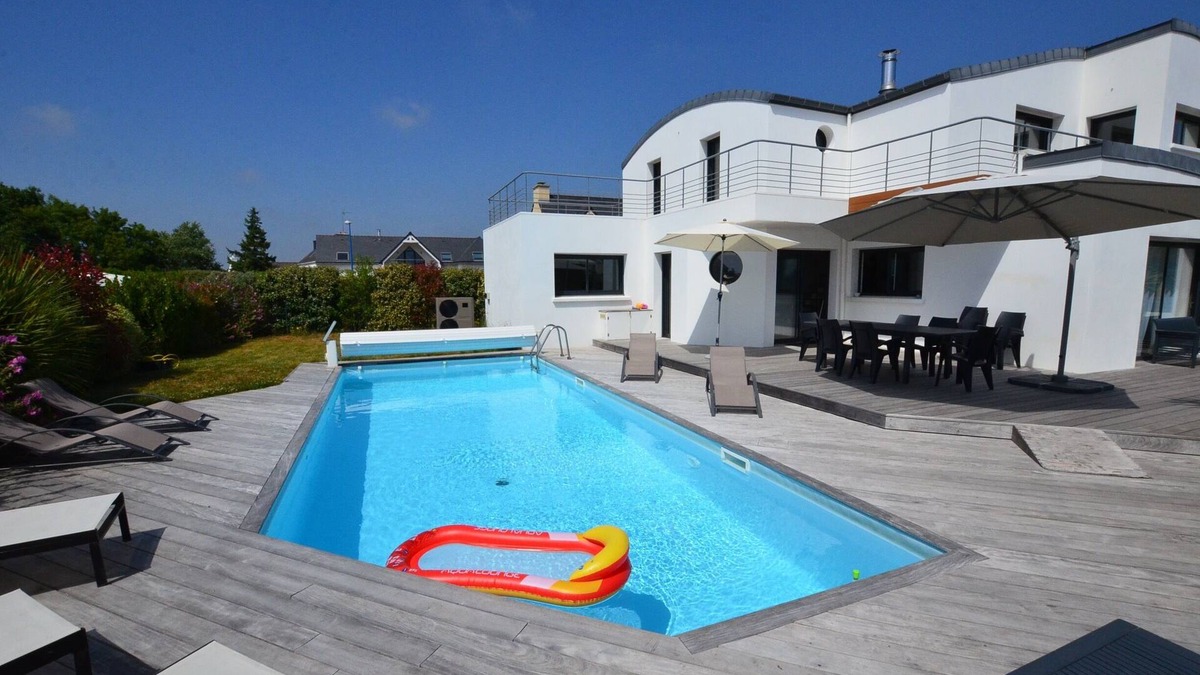 Doelan Villa | Magnificent 4 * villa with heated pool from early May, sea view terrace