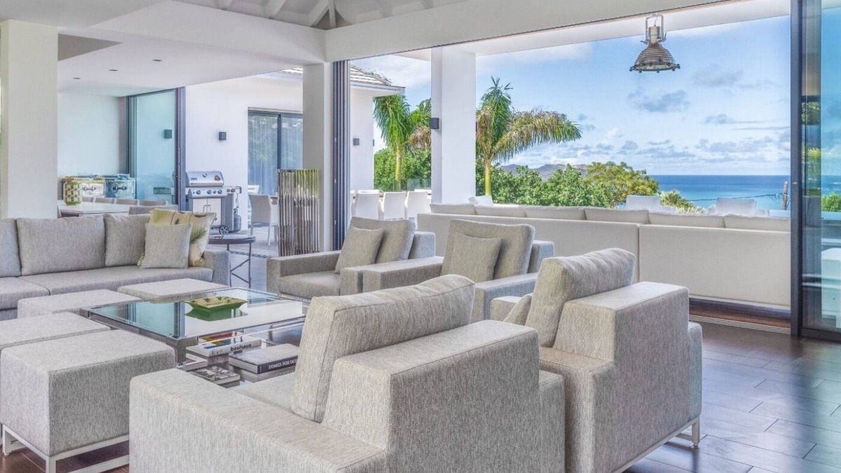 Morne de Depoudre Villa | Magnificent 5 BDRM Villa w Jacuzzi and Pool