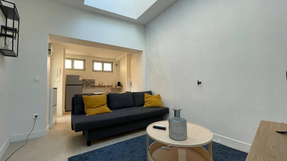Sablon - Trudaine Apartment | Magnificent and spacious T2 near Clermont-Ferrand train station