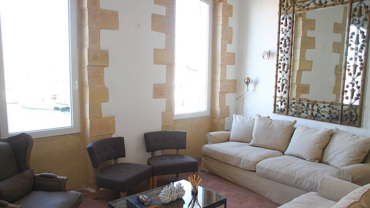 Saint-Victor Apartment | Magnificent Apartment on the Old Port!